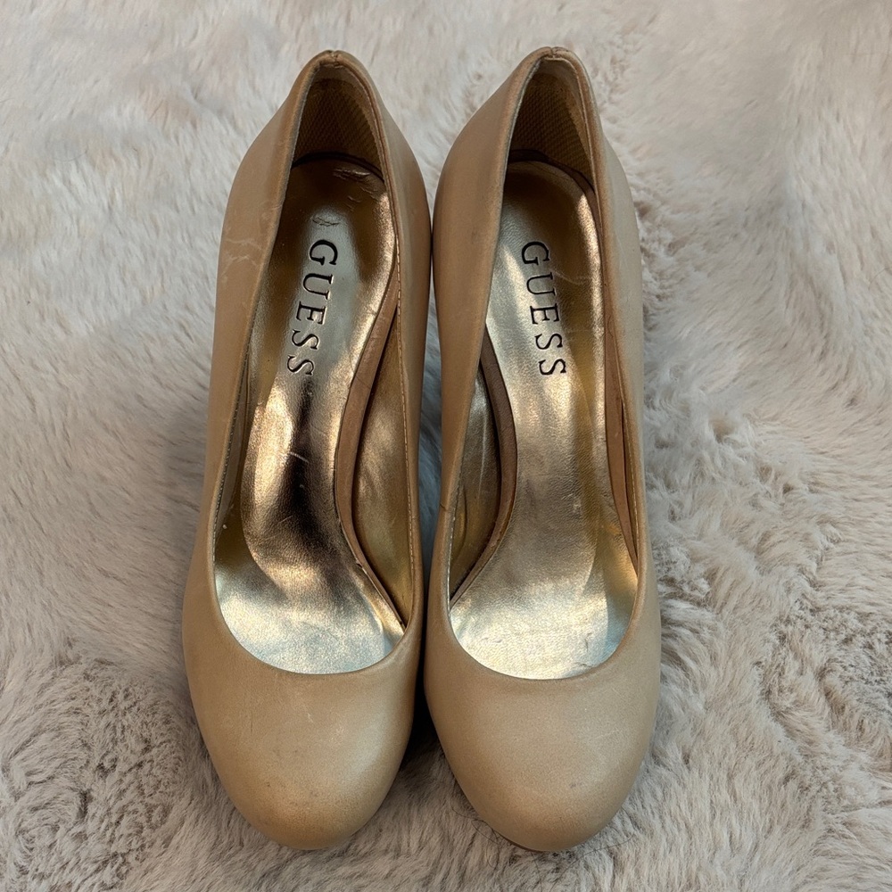GUESS Women's Tan Heels